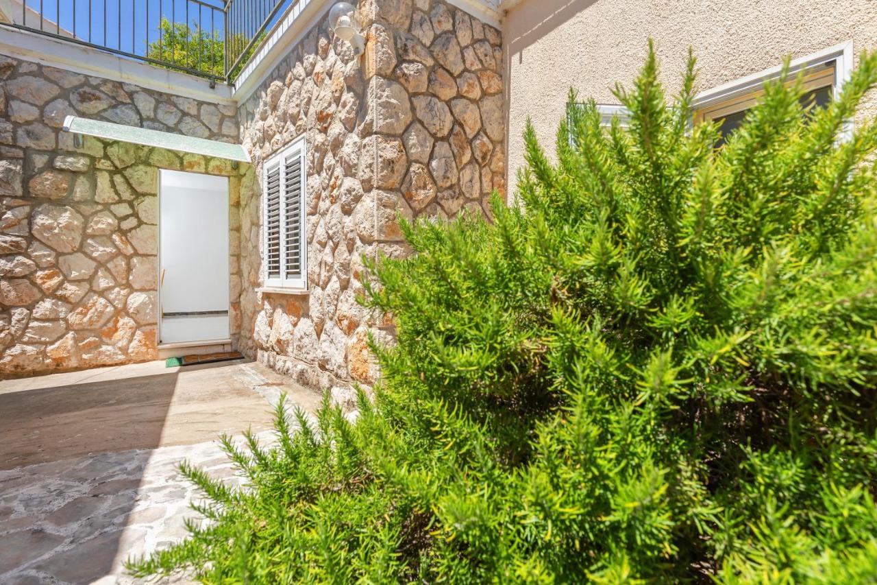 Cosy Apartment Close To Lapad Promenade And Beach Dubrovnik Bagian luar foto